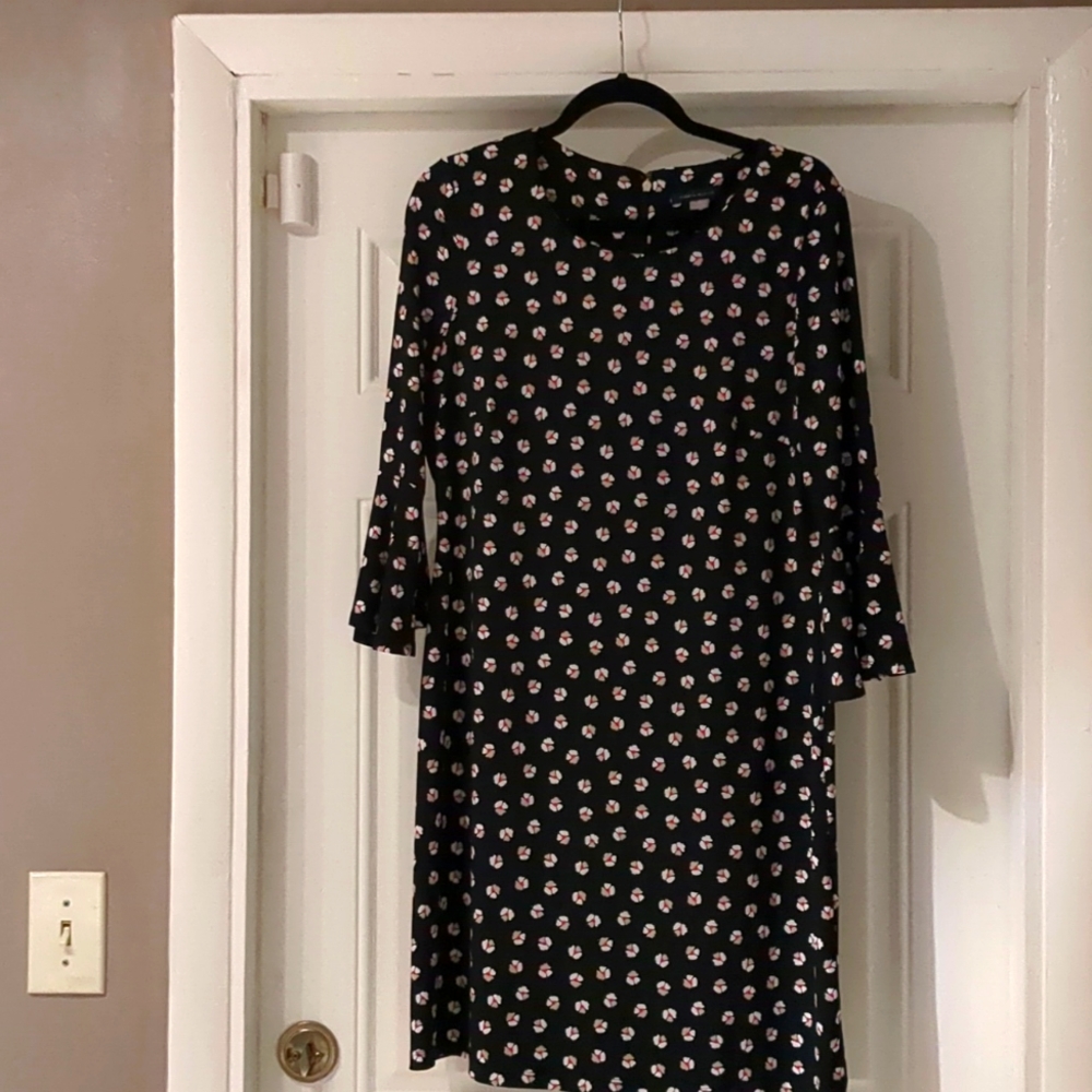 Tommy Hilfiger Dress with bell Sleeves, size 12 in excellent condition!